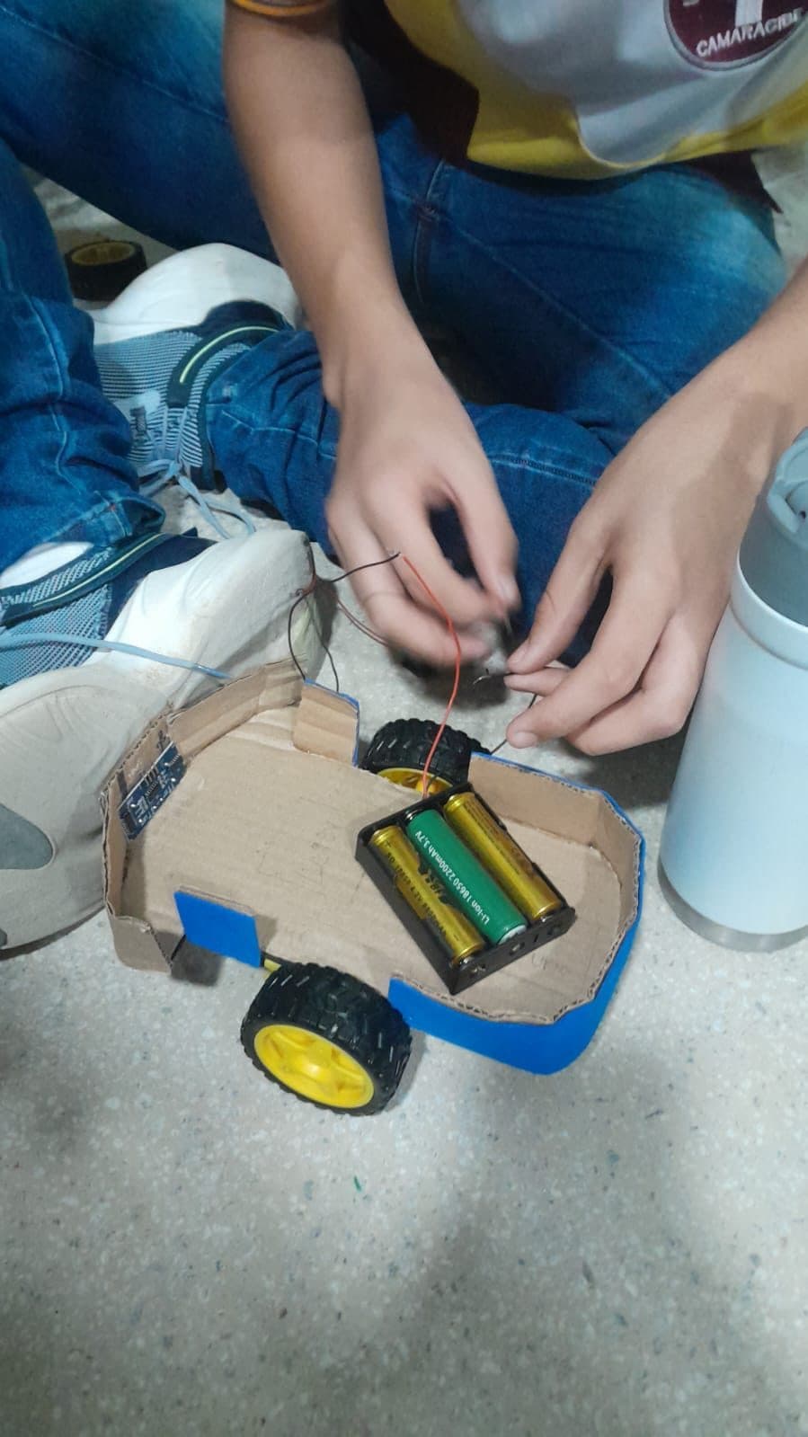 Detalhe de placa eletrônica em projeto