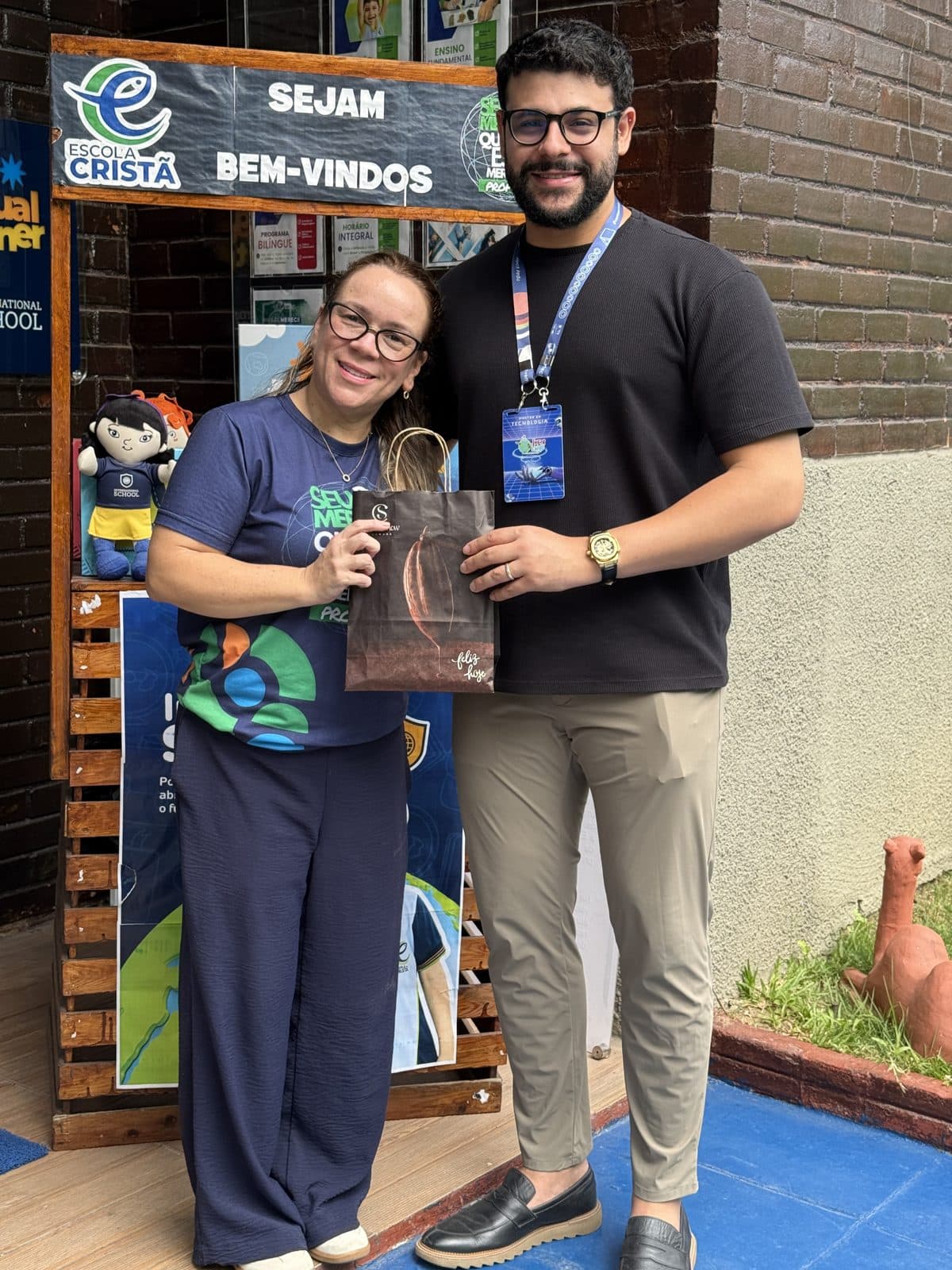 Robô Lego programado em arena de competição